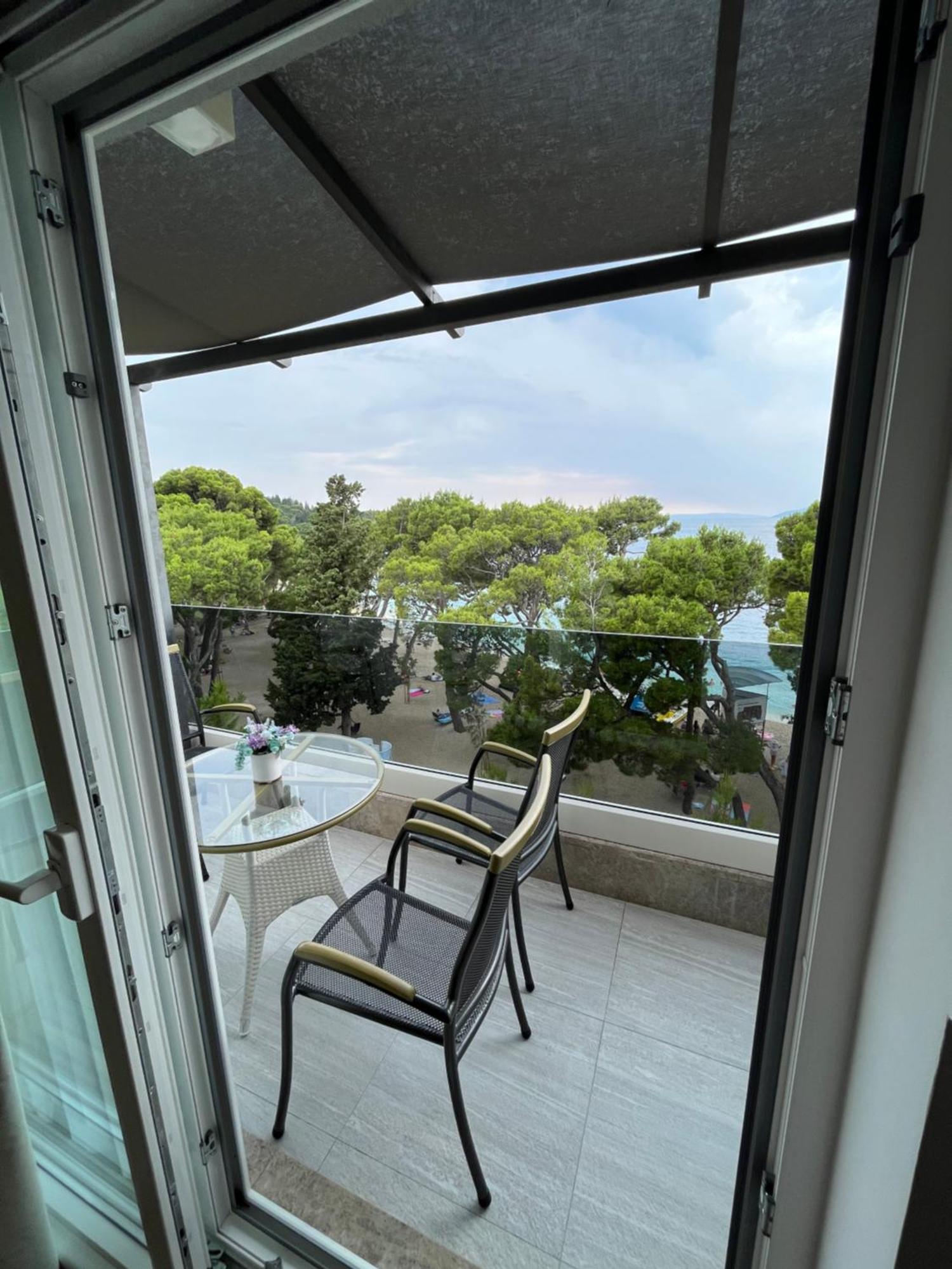 Luxury Apartment In Hotel Makarska Buitenkant foto