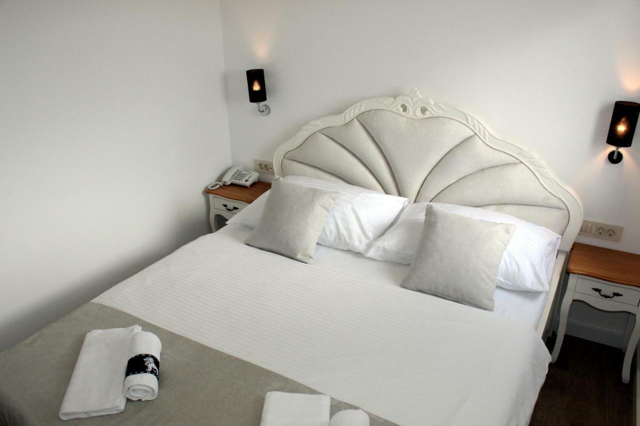 Luxury Apartment In Hotel Makarska Buitenkant foto